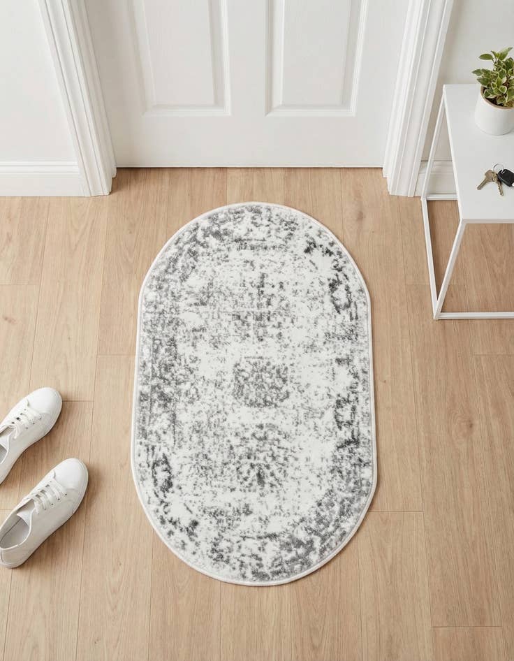 Detail image of 2' x 3' 1 Monaco Oval Rug