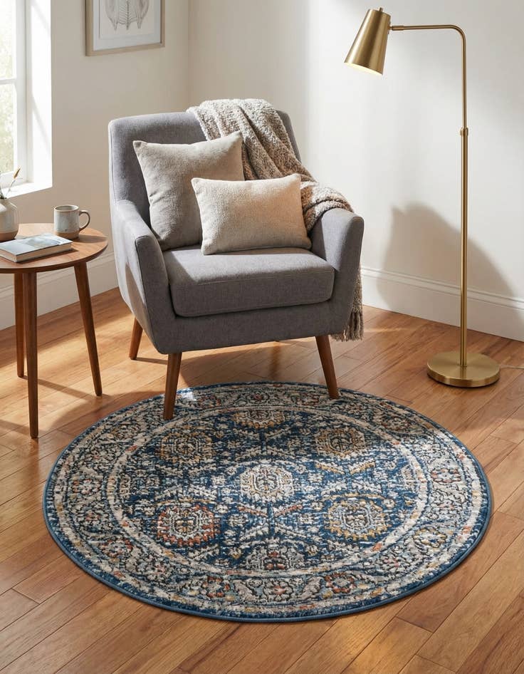 Detail image of 3' 3 x 3' 3 Nyla Round Rug