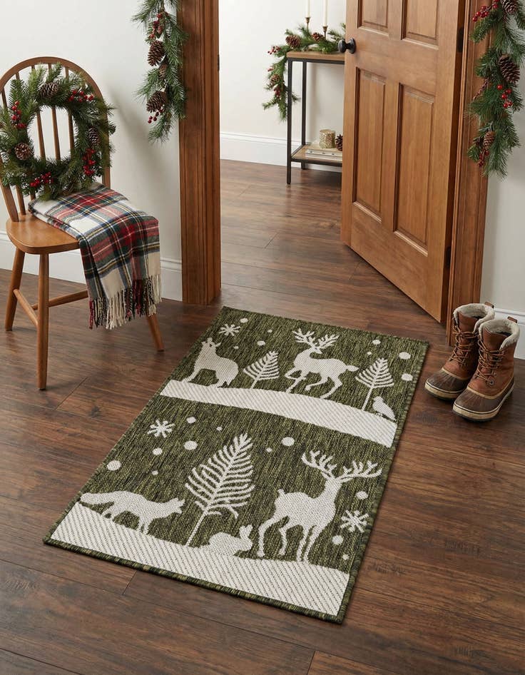 Detail image of 2' x 3' Easy-Clean Holiday Indoor / Outdoor Rug