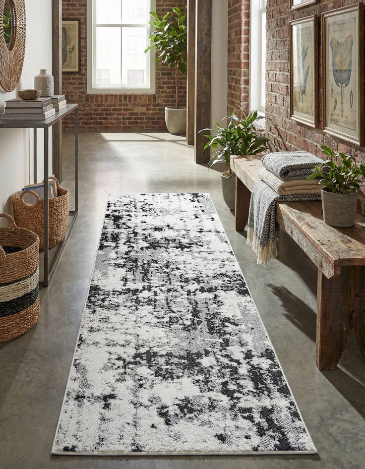 Detail image of 2' 7 x 8' Abbey Runner Rug