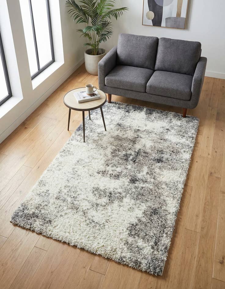 Detail image of  4' x 6' Soft Touch Shag Rug