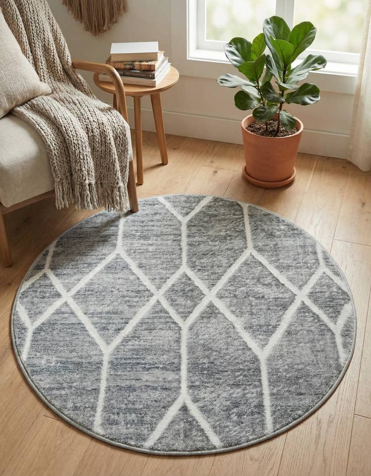 Detail image of  3' 3 x 3' 3 Lattice Trellis Round Rug