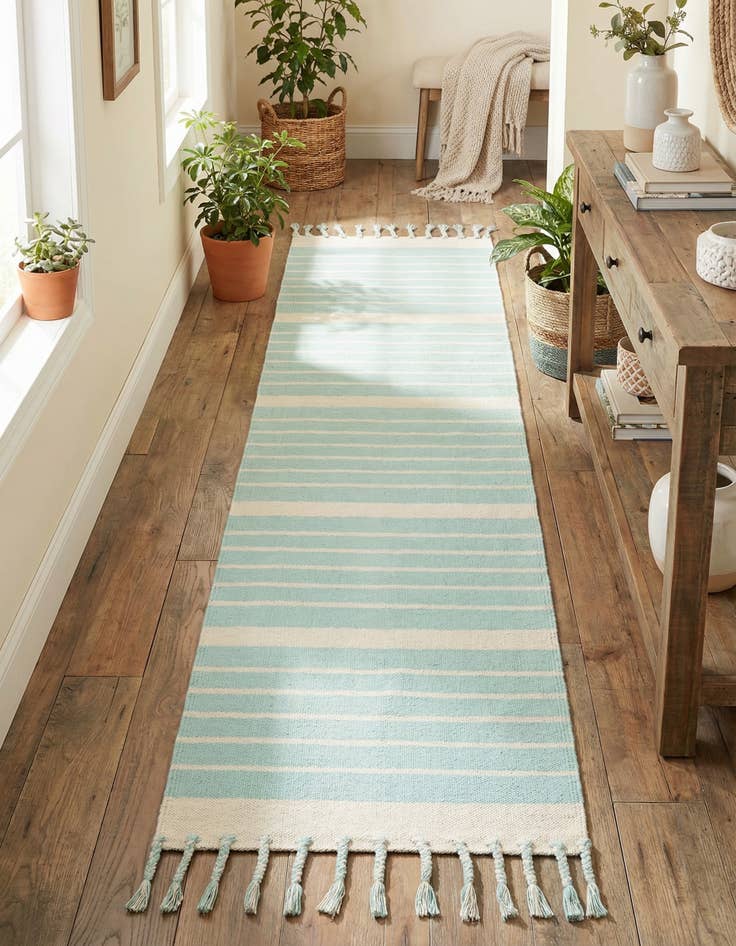 Detail image of 2' 7 x 10'  Hand Woven Chindi Cotton Runner Rug