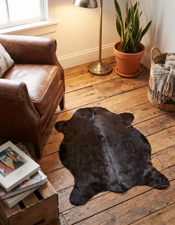 2' 2 x 2' 10 Cowhide Leather Rug