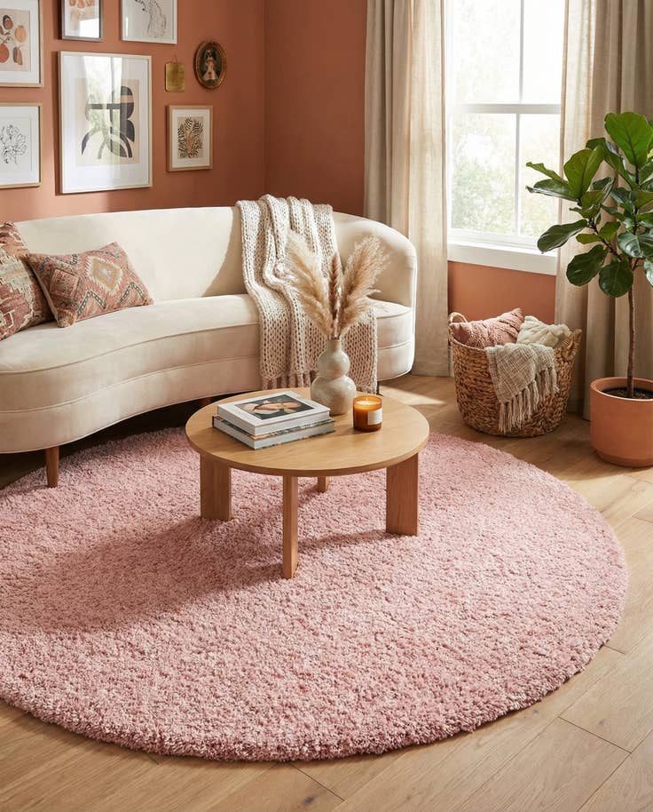 Detail image of 7' x 7' Zermatt Shag Round Rug