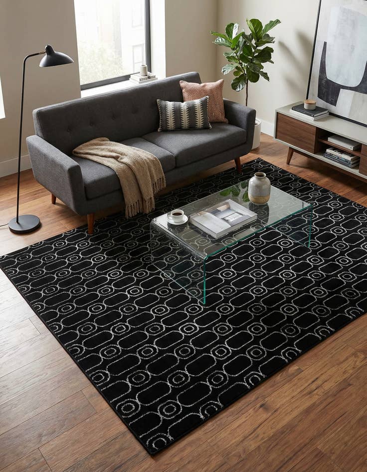 Detail image of 6' x 9' Vogue Geo Rug