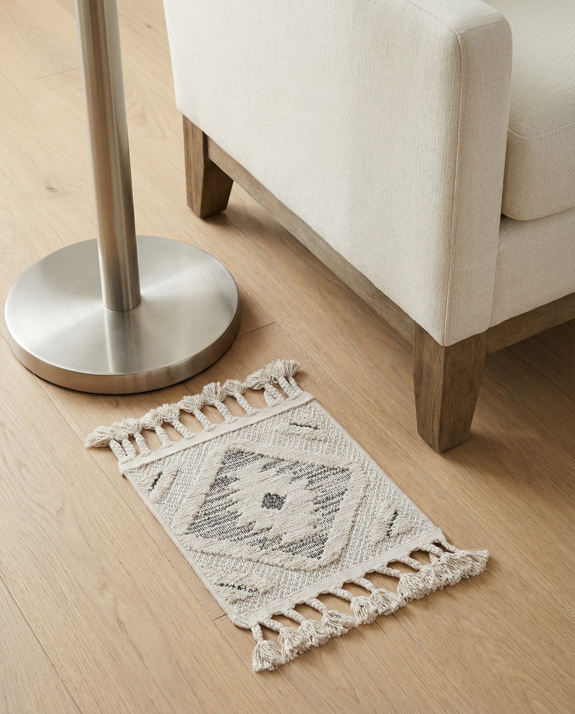 1' 4 x 1' 4 Arlo Sample Rug