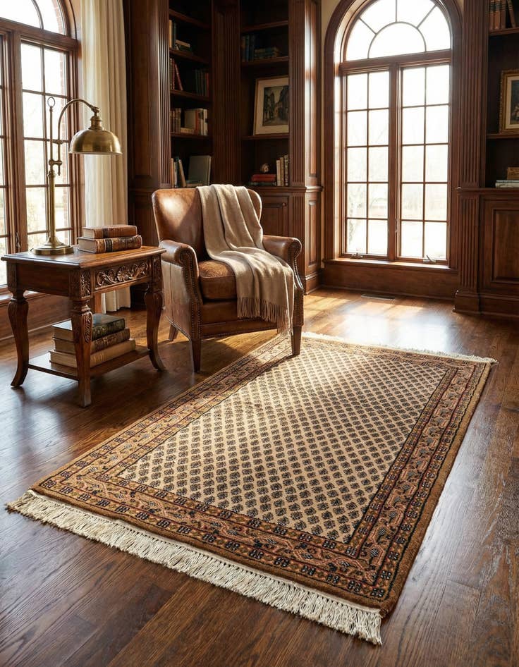 Detail image of 3' 1 x 5' 3 Hand Knotted Mir Wool Rug