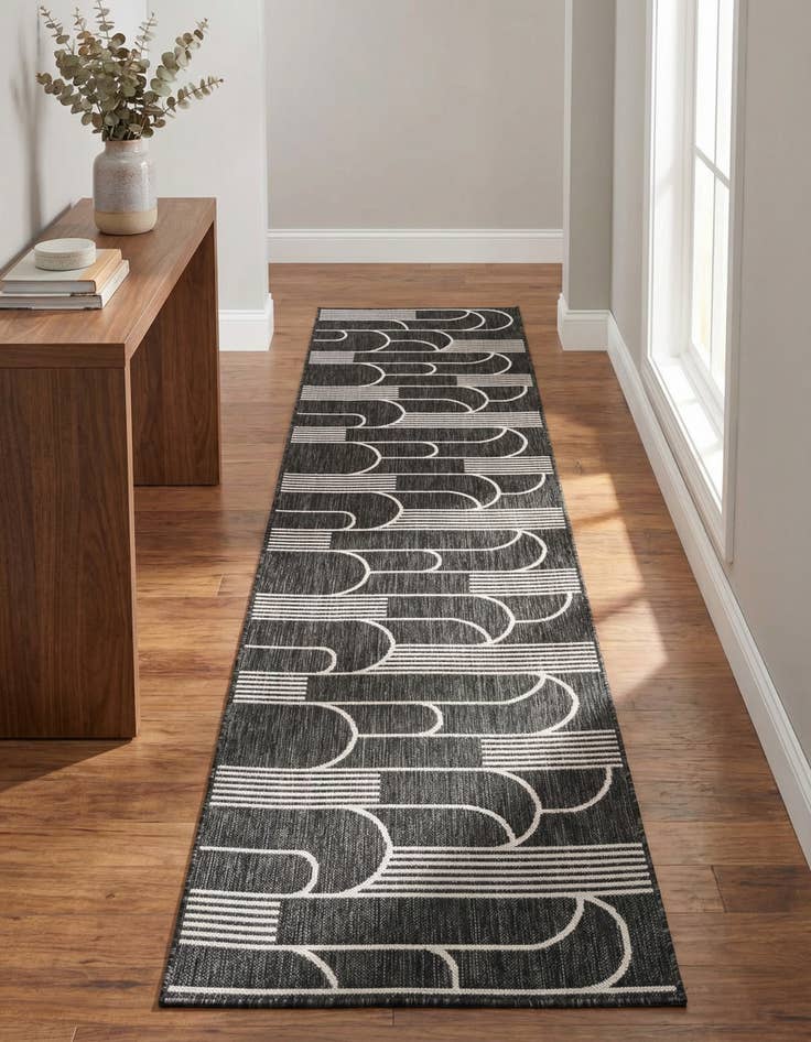 Detail image of 2' 7 x 12' Easy-Clean Modern Indoor / Outdoor Runner Rug