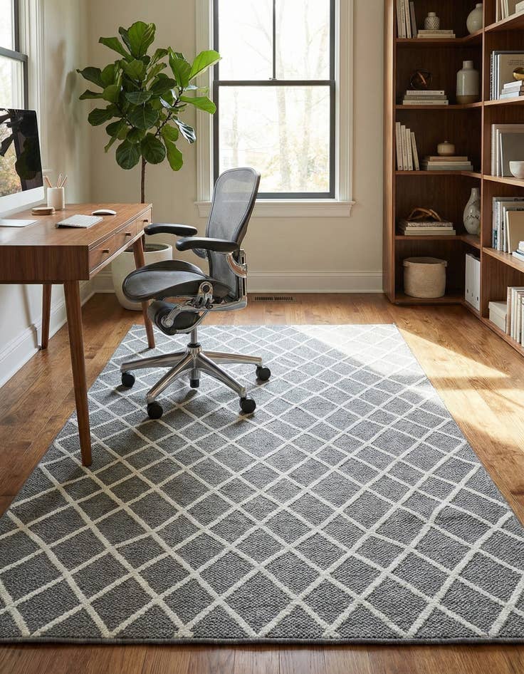 Detail image of 5' 3 x 8' Vogue Geo Rug