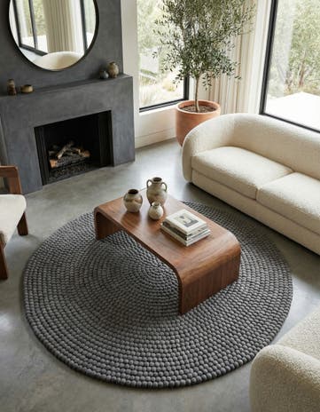 6' 1 x 6' 1 Felt Ball Wool Round Rug