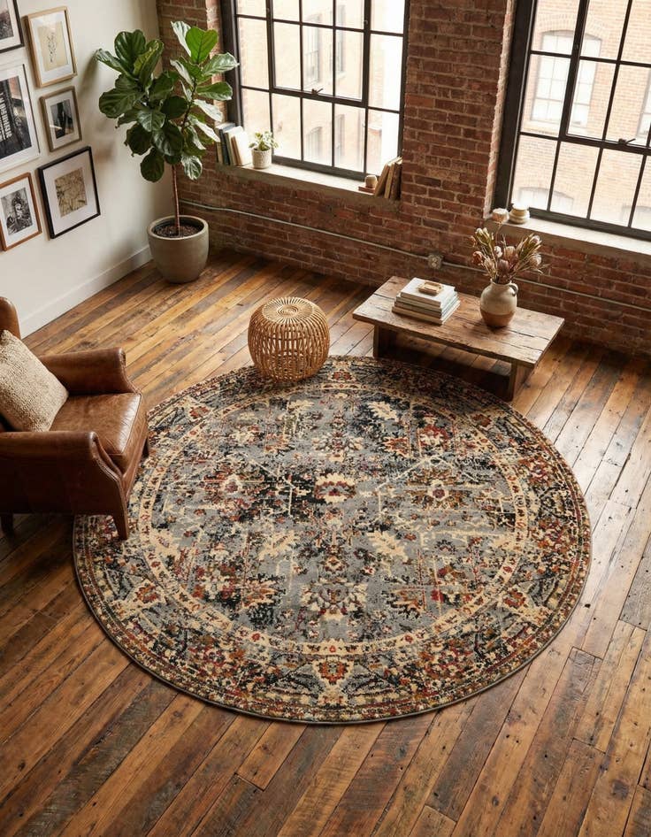 Detail image of 7' 10 x 7' 10 Saturn Round Rug