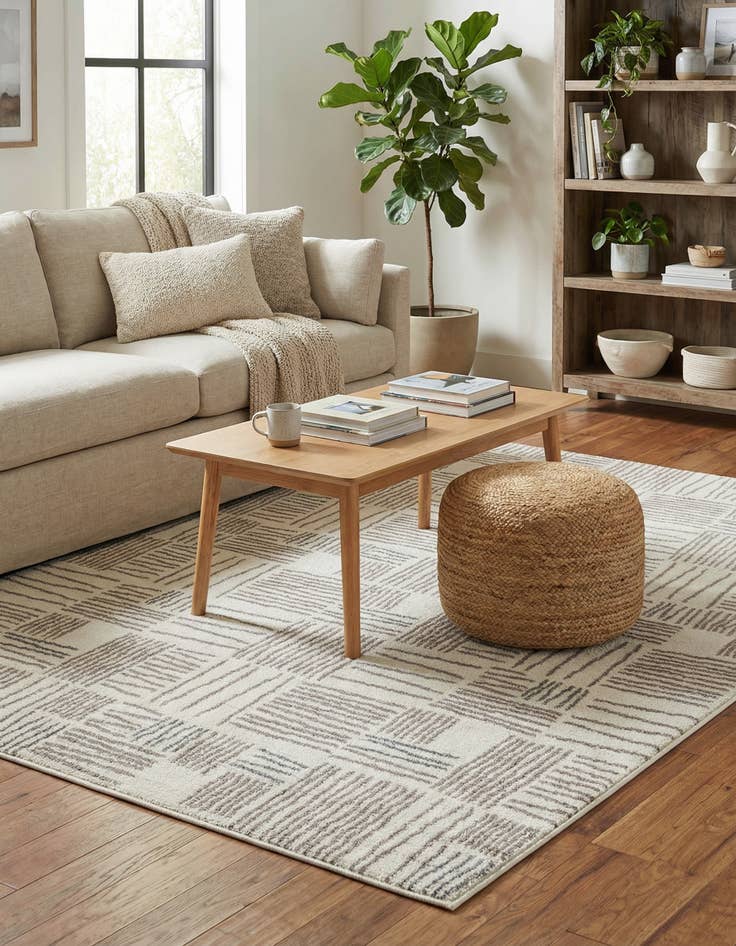 Detail image of 5' 3 x 8' Hanahan Rug