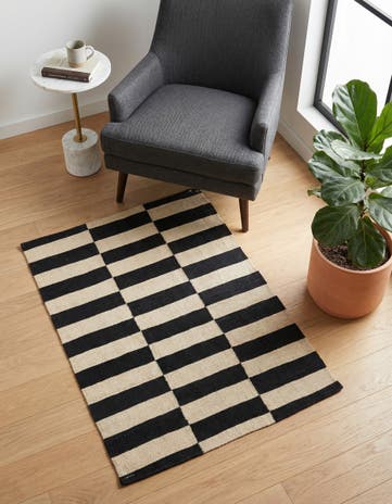 2' 7 x 3' 9 Hand Woven Kilim Modern Wool Rug