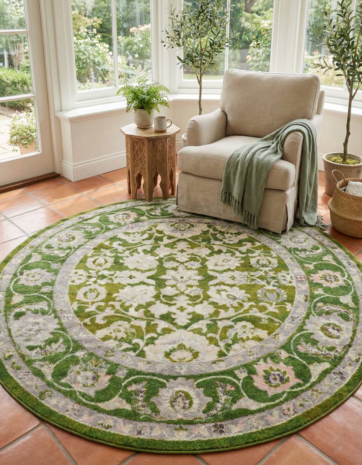 Detail image of 7' 10 x 7' 10 Aurelia Round Rug