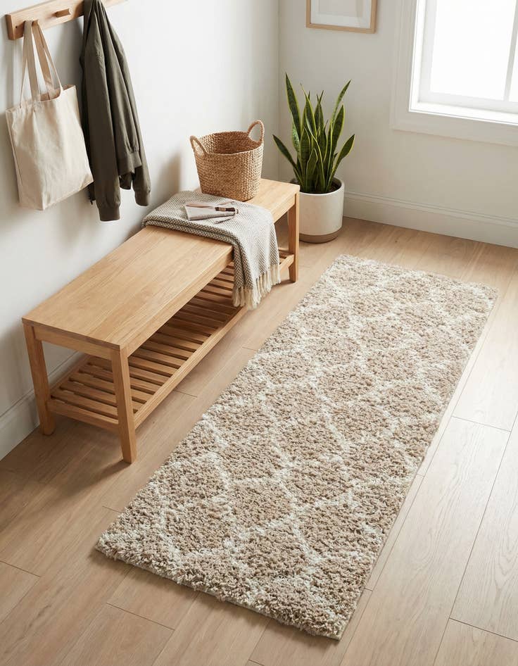 Detail image of  2' x 5' Lattice Shag Runner Rug