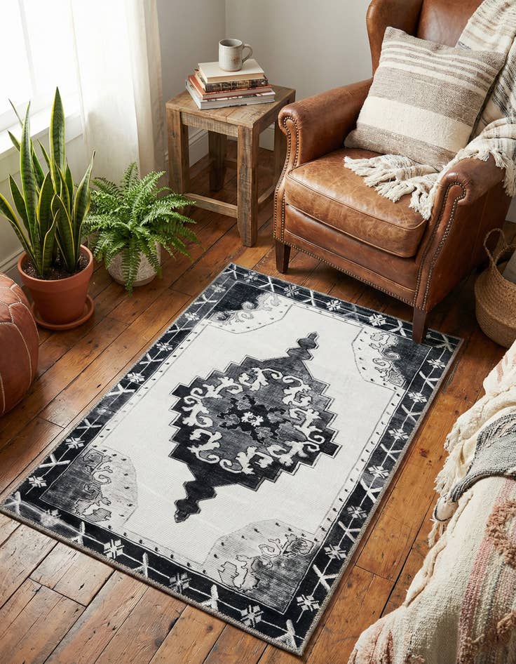 Detail image of 2' x 3' Timeless Rug