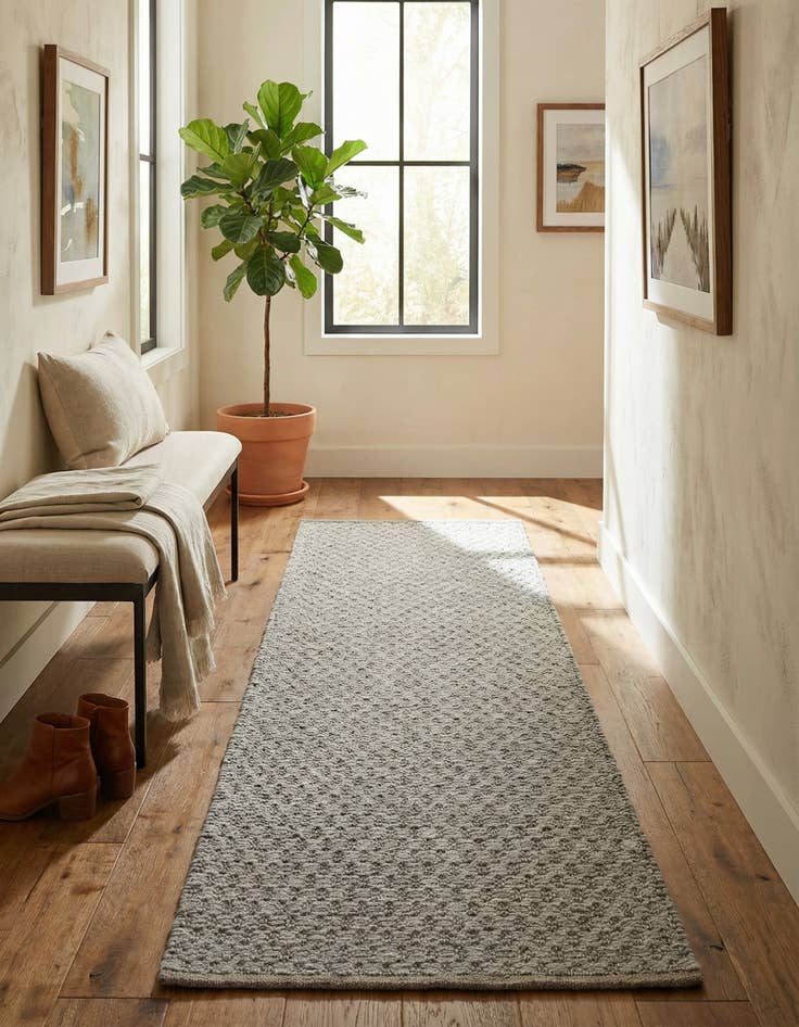 Detail image of 2' x 8' Hand Woven Lattice Wool Runner Rug