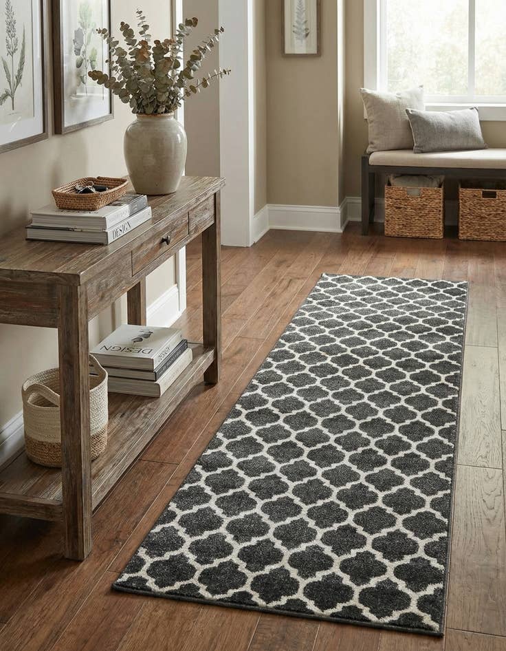 Detail image of 2' 7 x 10' Lattice Runner Rug