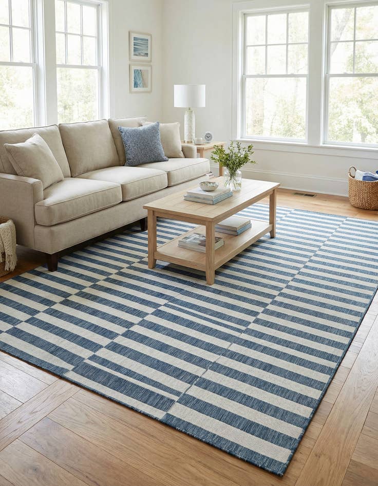 Detail image of 7' 10 x 10' Washable Ribbon Indoor / Outdoor Rug
