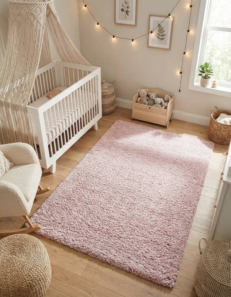 Detail image of 4' x 6' Soft Solid Shag Rug