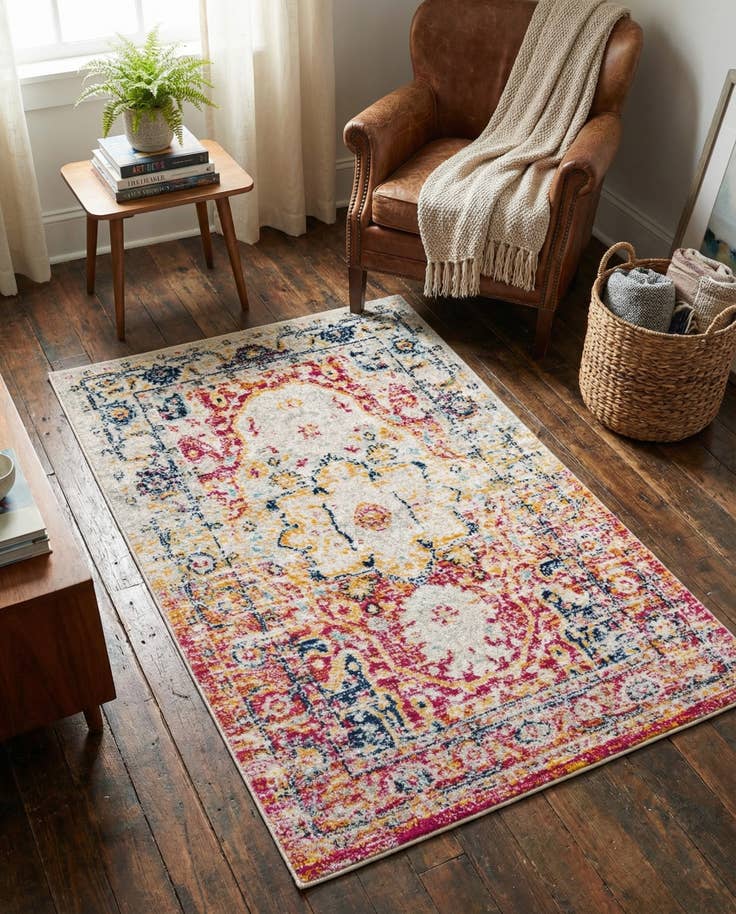 Detail image of 3' 3 x 5' 3 Madeline Vintage Rug