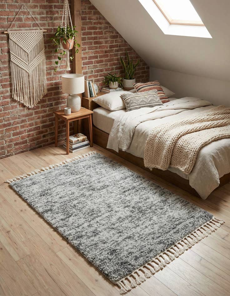 Detail image of 4' x 6' Lagom Shag Rug