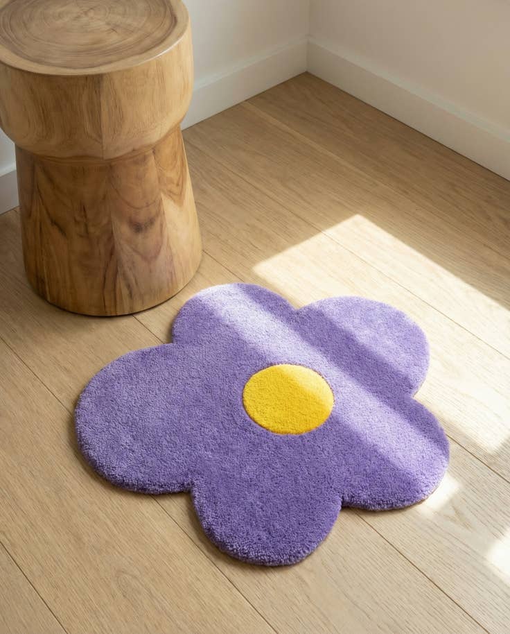 Detail image of 2' 2 x 2' 2 Happy Rugs Funky Flower Wool Round