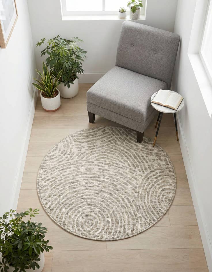 Detail image of 3' x 3'  Washable Modern Indoor / Outdoor Round Rug