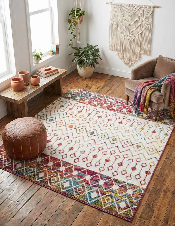 Detail image of 7' 10 x 7' 10 Moroccan Trellis Square Rug