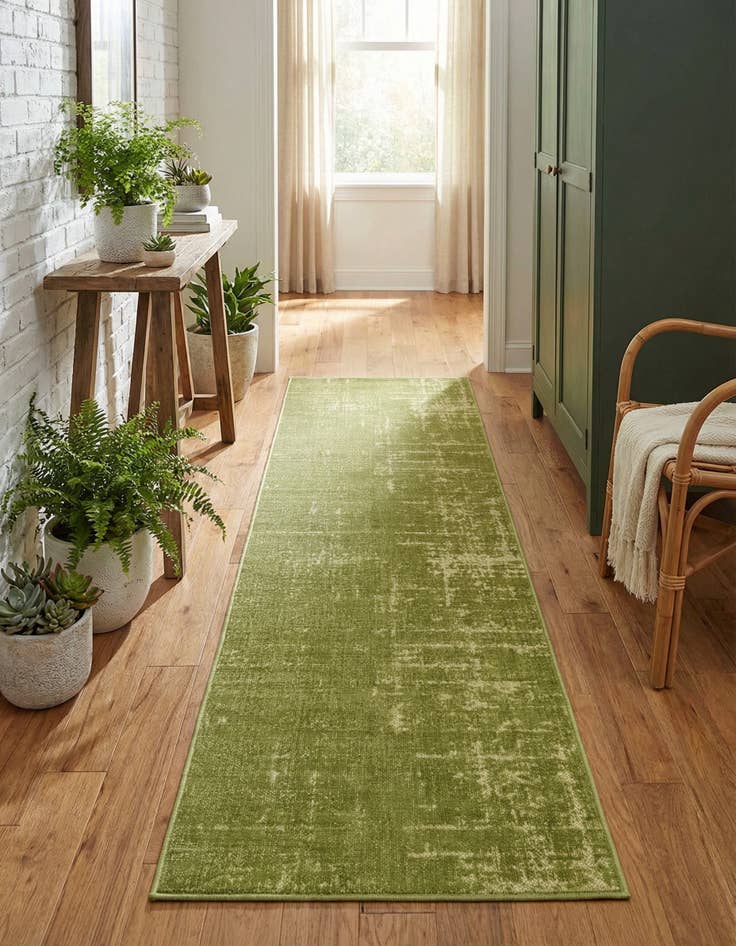 Detail image of 2' x 7' 1 Valencia Runner Rug