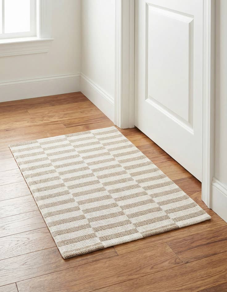 Detail image of 2' 2 x 3' Georgia Rug