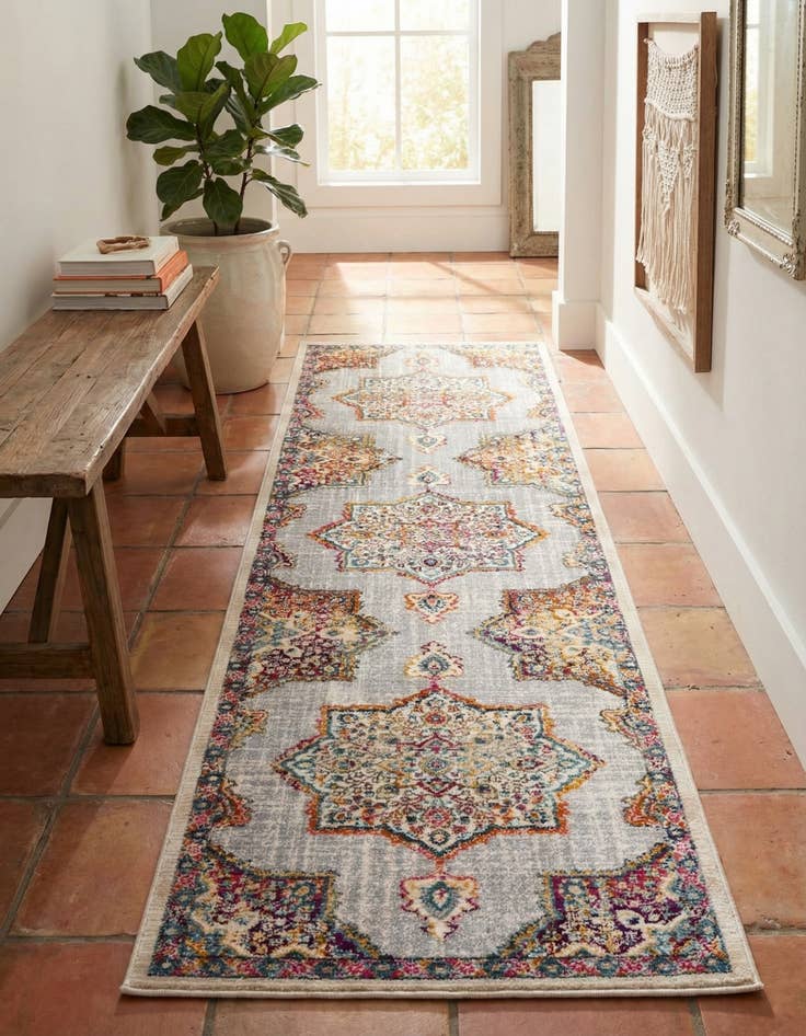 Detail image of 2' 7 x 9' 10 Budapest Runner Rug