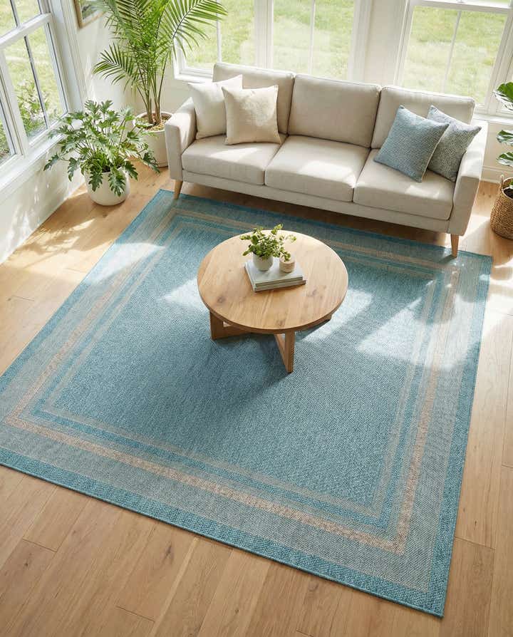 7' 10 x 7' 10 Easy-Clean Border Indoor / Outdoor Square Rug