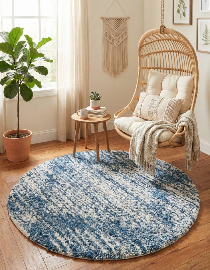 Detail image of 5' 3 x 5' 3 Serenity Shag Round Rug