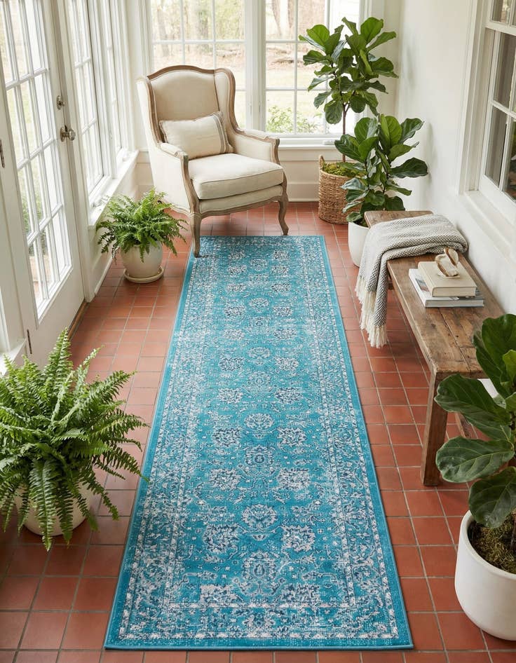Detail image of 2' 7 x 10' Lucerne Runner Rug