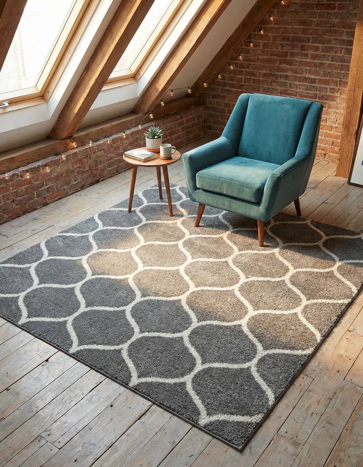 Detail image of 6' x 6' Lattice Frieze Square Rug