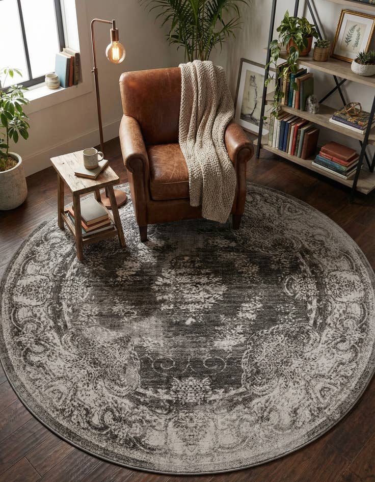 Detail image of 7' 10 x 7' 10 Aarhus Round Rug