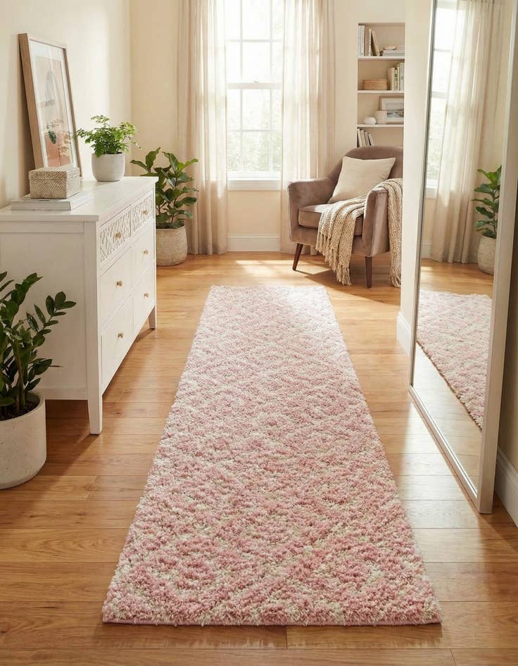 Detail image of 2' 7 x 10' Trellis Shag Runner Rug