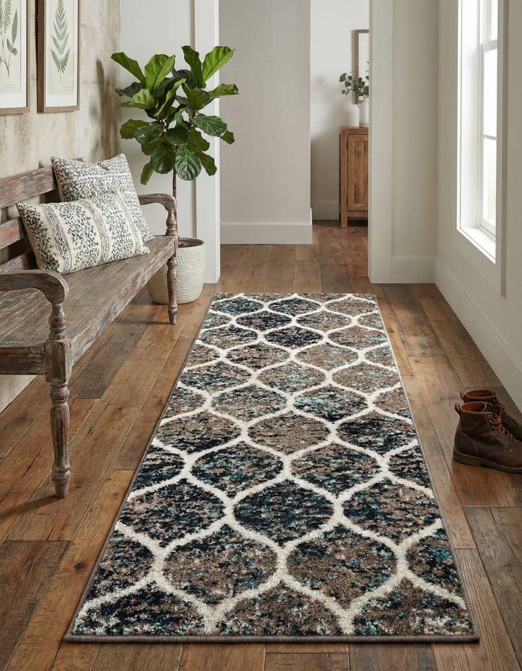 Detail image of 2' x 5' 3 Lattice Frieze Runner Rug