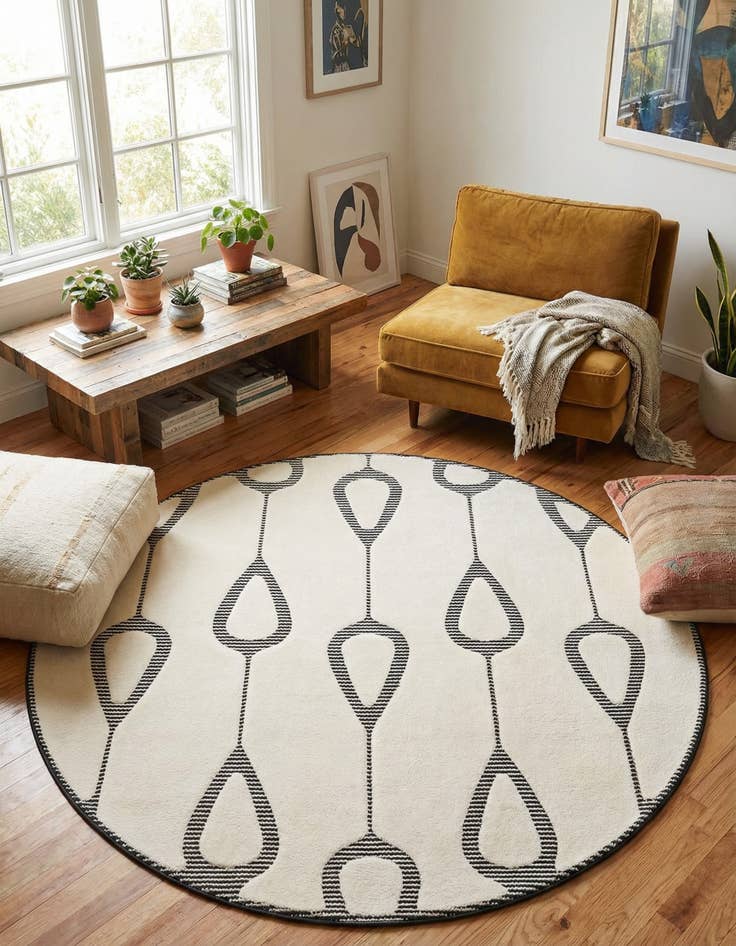 Detail image of 6' x 6' Prismatic Round Rug