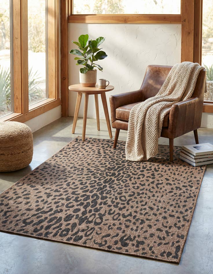 Detail image of 4' x 6' Easy-Clean Safari Indoor / Outdoor Rug