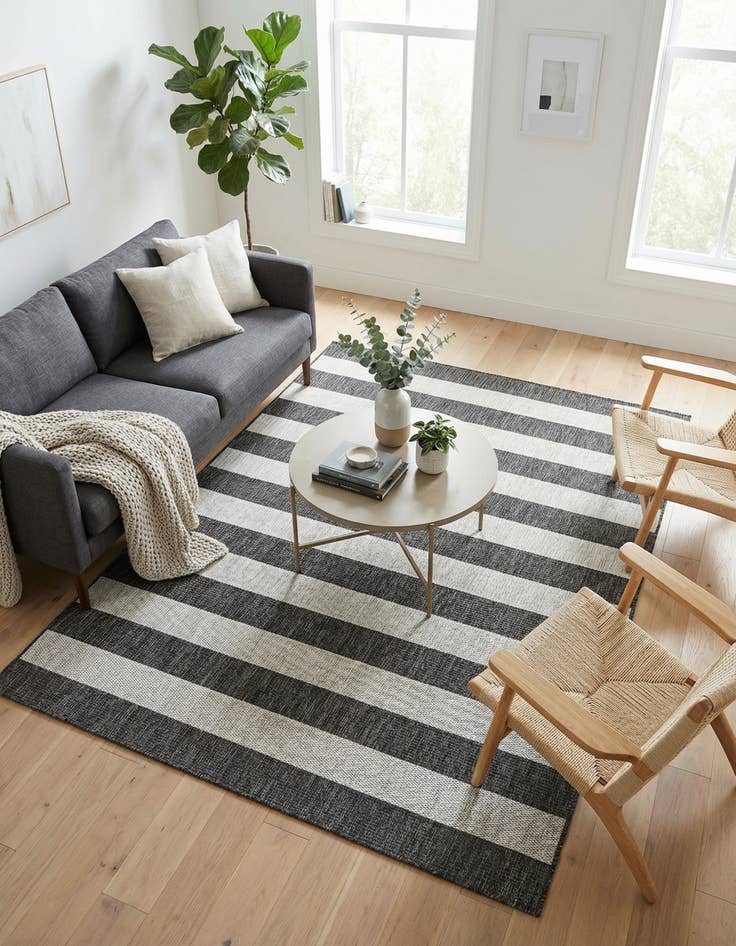 Detail image of 5' 3 x 8' Easy-Clean Striped Indoor / Outdoor Rug