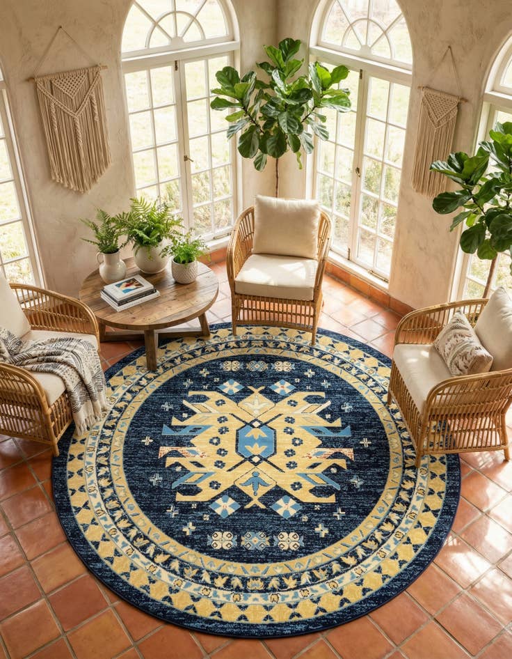 Detail image of 7' 10 x 7' 10 Heriz Design Round Rug