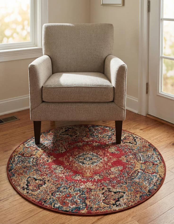 Detail image of 3' x 3' Washable Traditional Indoor / Outdoor Round Rug