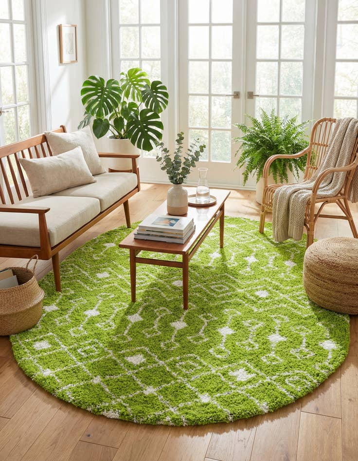 Detail image of 7' 10 x 10' Moroccan Trellis Shag Oval Rug