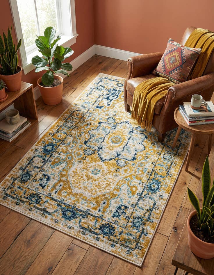 Detail image of 3' 3 x 5' 3 Madeline Vintage Rug