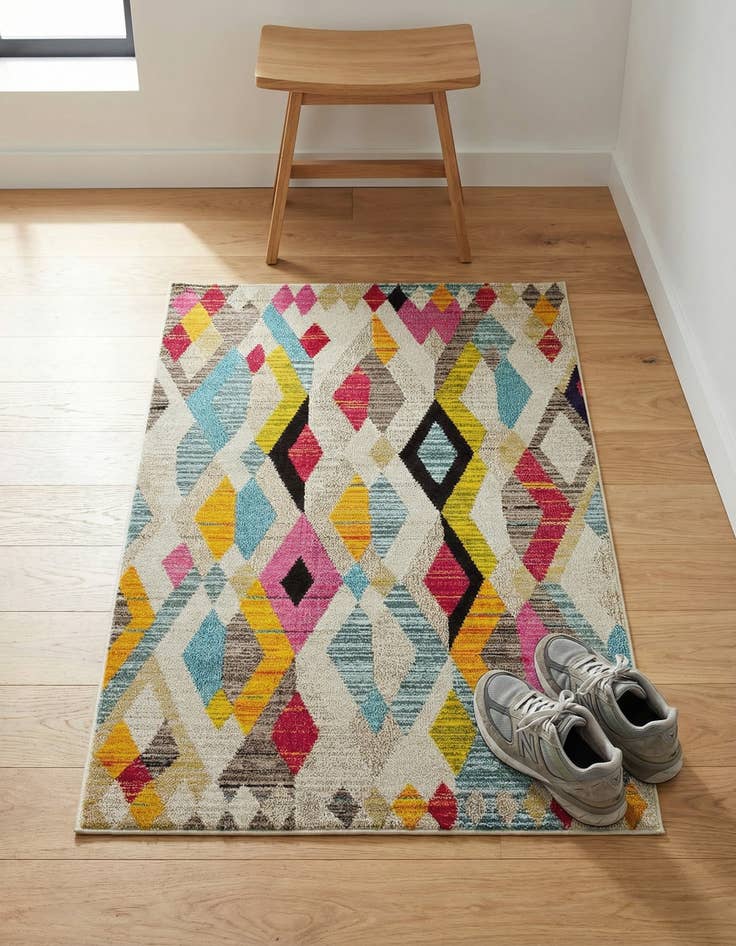 Detail image of 2' x 3'  Washable Santa Fe Rug