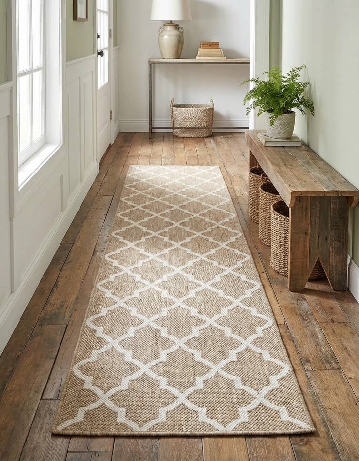 Detail image of 2' 7 x 8' Lattice Runner Rug