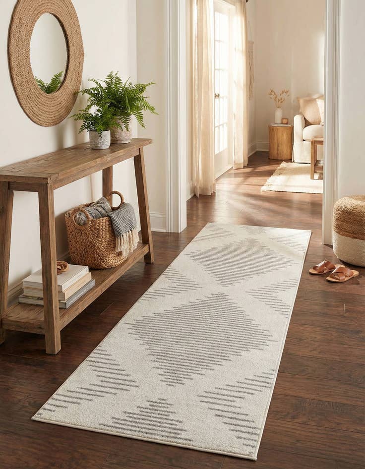 Detail image of 2' 7 x 8' Kai Runner Rug